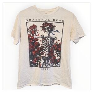 4/25 Metallica "Pushead Flower Skull" or "Flaming Skull" T-shirt Medium